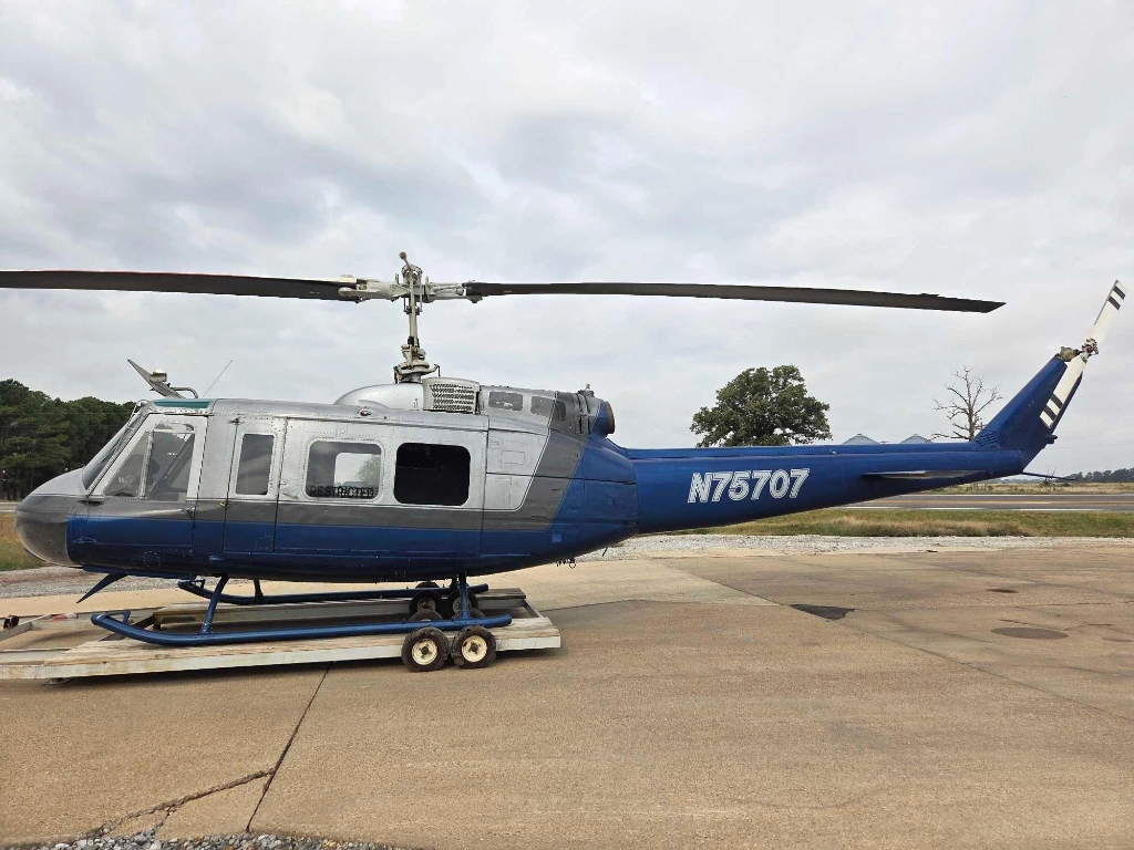 Header image 2 for ONLINE HELICOPTER AUCTION - J&R Flying Service & Bill Meeks
